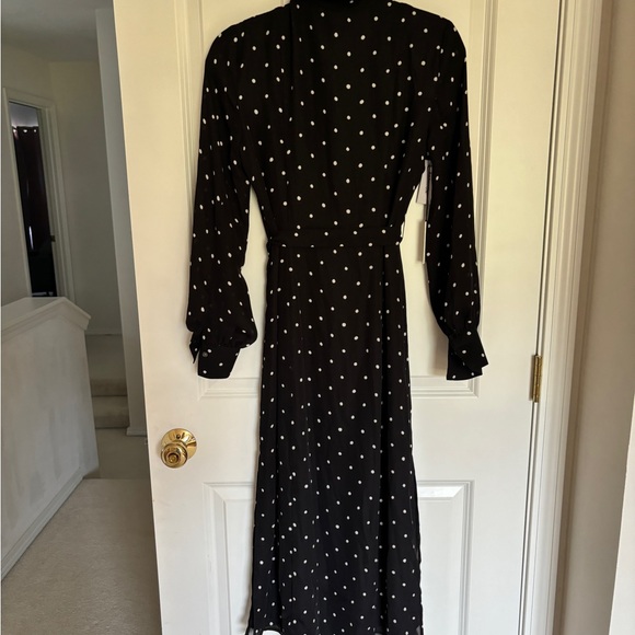 Babaton Black and White Long Sleeve Sundress with Notched Collar - Picture 2 of 8